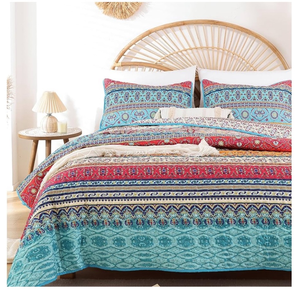 JANZAA 3 piece BoHo Queen Quilt Set. NEW. Never opened